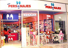 Inauguración de una tienda Mis Personajes en Torrelodones, Madrid
