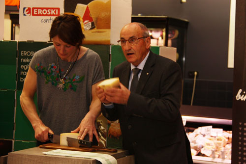 Eroski incrementa un 235% sus compras de queso de pastor D.O. Idiazabal en los últimos tres años 