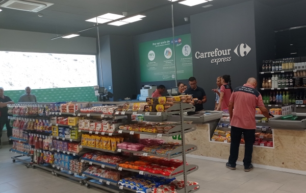 Carrefour abre un supermercado express en el área de servicio Abades Puerta de Andalucía