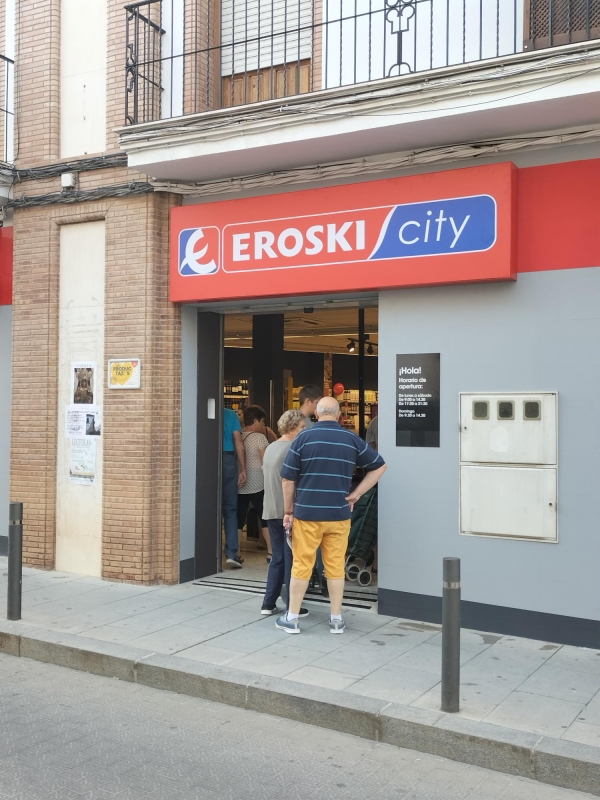 Eroski inaugura un nuevo supermercado franquiciado en la localidad cordobesa de Castro del Río