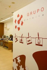 El Grupo Corporalia, central de la franquicia Puzzle Rojo, realiza el proyecto y la ejecución de los primeros autobús teatro de España