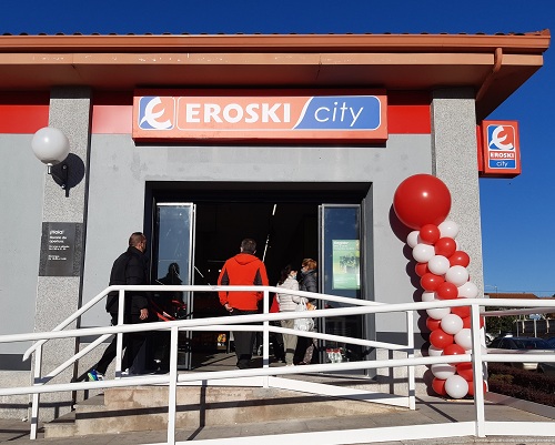 Eroski inaugura un nuevo supermercado franquiciado en la localidad madrileña de Fresno del Torote