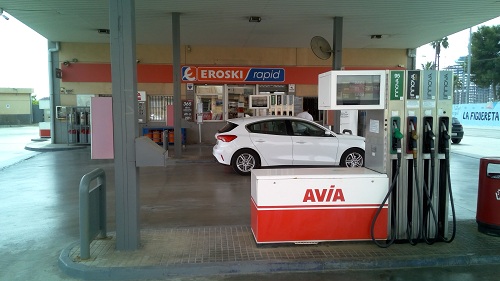 Eroski inaugura un nuevo supermercado franquiciado con la enseña “rapid” en la gasolinera Aavia de la localidad valenciana de Ccanet de Bberenguer