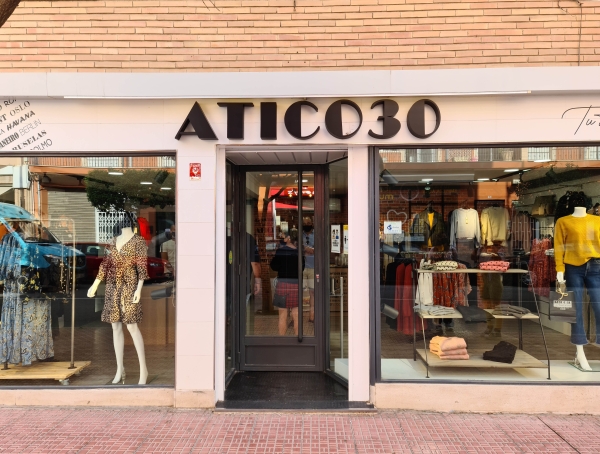 Atico30 y su experiencia en el sector de franquicias de moda.