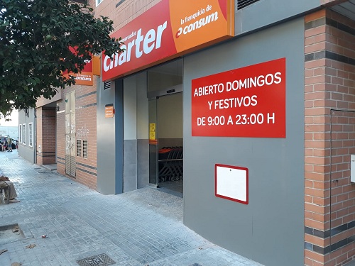 Charter abre en Valencia un nuevo supermercado franquicia.