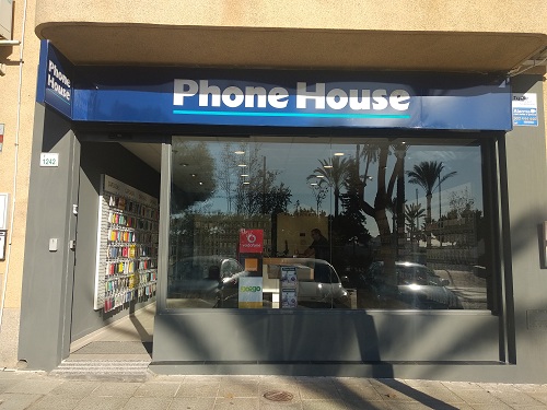 Almería es la nueva ubicación de la franquicia Phone House.