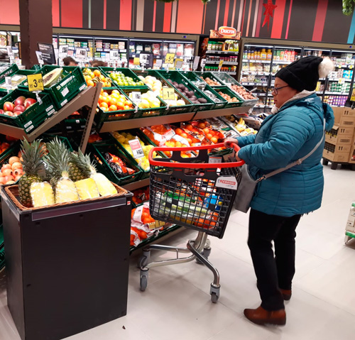 Eroski inaugura un nuevo supermercado franquiciado en vitoriaVitoria