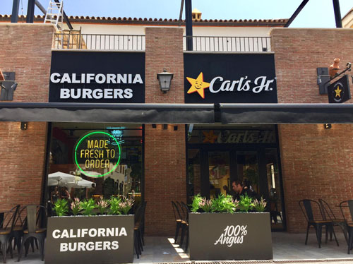 Carl’s Jr. abre 3 nuevos restaurantes el mismo día