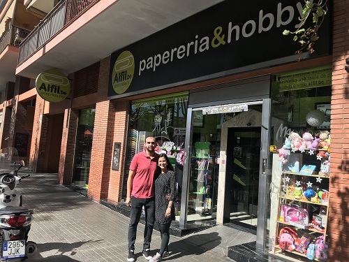 Nueva franquicia de Alfil en Barcelona, y lo celebra por todo lo alto. 