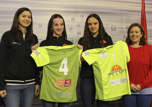 La Botica de los Perfumes, patrocina a Formación Deportiva Mérida en el Campeonato de España de voleibol femenino