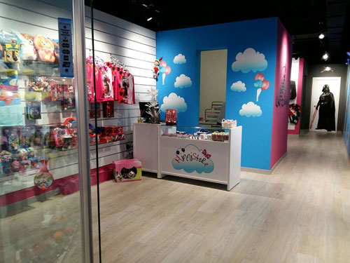 Minnistore Sant Andreu abre sus puertas