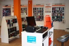 Éxito absoluto en la apertura de la nueva franquicia de Tecnyshop en Antequera.