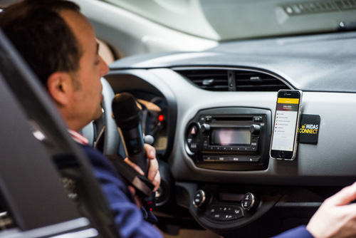 Llega al mercado MIDAS CONNECT, la primera app que actualiza tu vehículo 