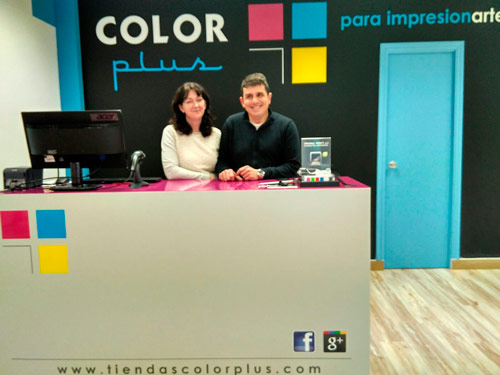 Color Plus Vilanova i La Geltru acaba de abrir sus puertas