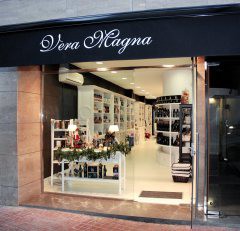 VERA MAGNA INAUGURA EN BARCELONA