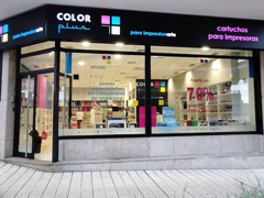 Color Plus Vigo también abre al público. 
