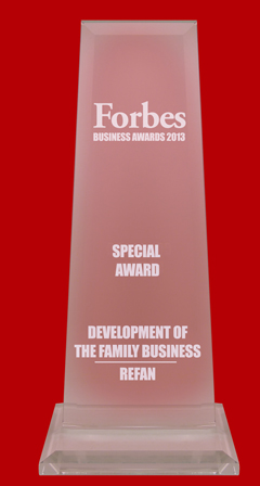 El Premio Forbes al mejor negocio familiar recaé en Refan