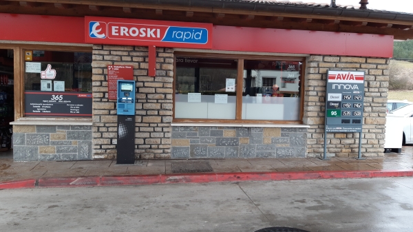 Eroski inaugura un nuevo supermercado franquiciado “Rapid” en la gasolinera Avia de Zubiri