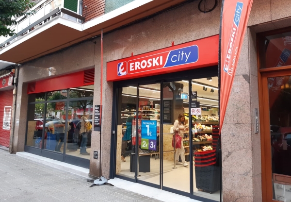 Eroski inaugura un nuevo supermercado franquiciado en Bilbao