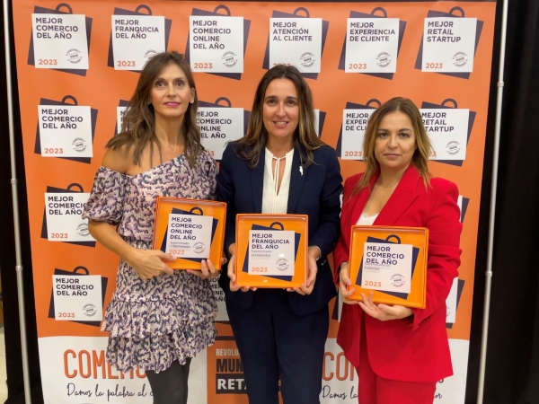 Eroski se alza con tres galardones en los premios comercio del año