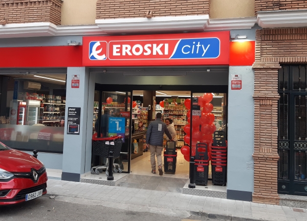 Eroski inaugura un nuevo supermercado franquiciado en Monachil, en Granada