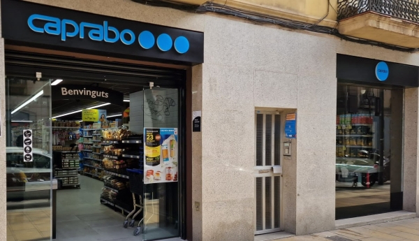 Caprabo abre su primer supermercado del ejercicio en el barrio de La Sagrera de Barcelona