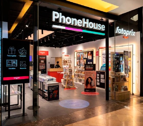 PhoneHouse completa el primer trimestre de 2023 con 100 tiendas con servicios Fotoprix