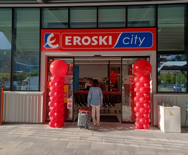 Eroski inaugura un nuevo supermercado franquiciado en Irún