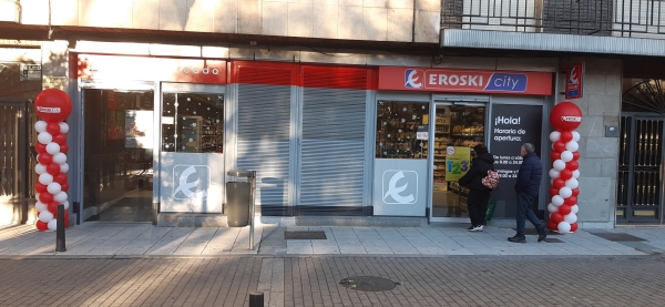 Eroski inaugura un nuevo supermercado franquiciado en Salamanca