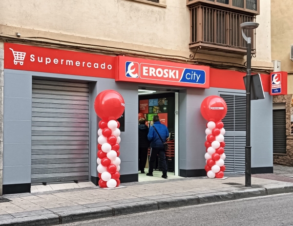 Eroski inaugura un nuevo supermercado franquiciado en Jaén