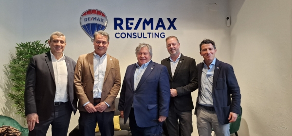 Remax inaugura una nueva oficina en Sevilla, Remax Consulting