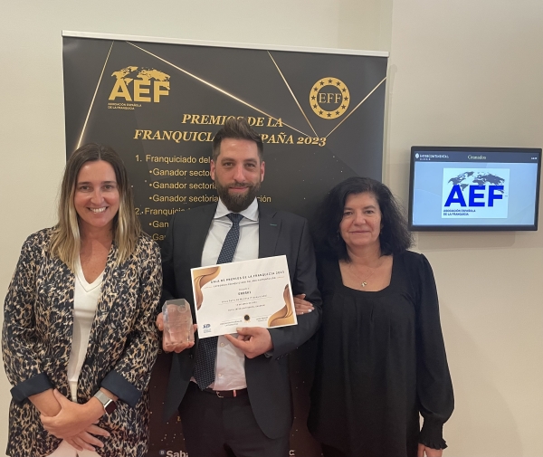 Un franquiciado de Eroski recibe el premio al mejor franquiciado del año