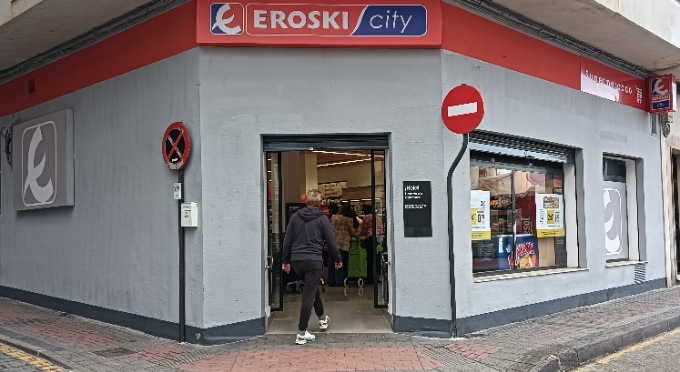 La franquicia Eroski inaugura su primer supermercado franquiciado en Murcia