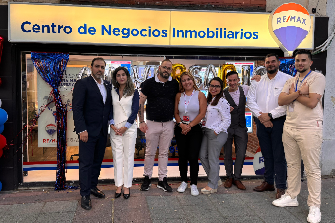 La franquicia Remax Sol celebra su primer aniversario e inauguración oficial en Madrid.