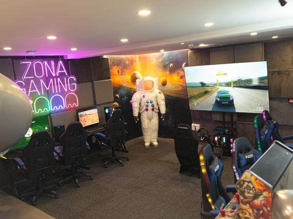 Futurotel inaugura su nuevo establecimiento en Madrid con una propuesta que fusiona tecnología, ocio y bienestar