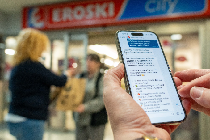 La franquicia Eroski lanza la compra por whatsapp con inteligencia artificial y entrega ultrarrápida
