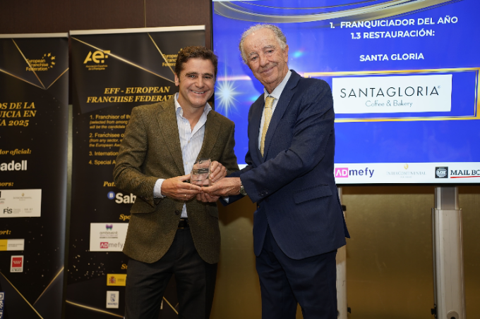 La franquicia Santagloria, reconocida como Mejor  Franquiciador del Año 2025 en Restauración  por la AEF