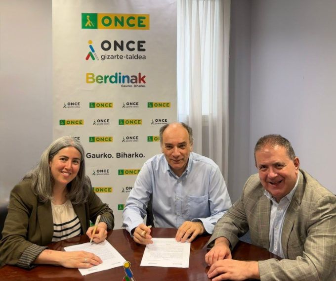 Once Euskadi y franquicias Eroski renuevan su colaboración para favorecer la inclusión social